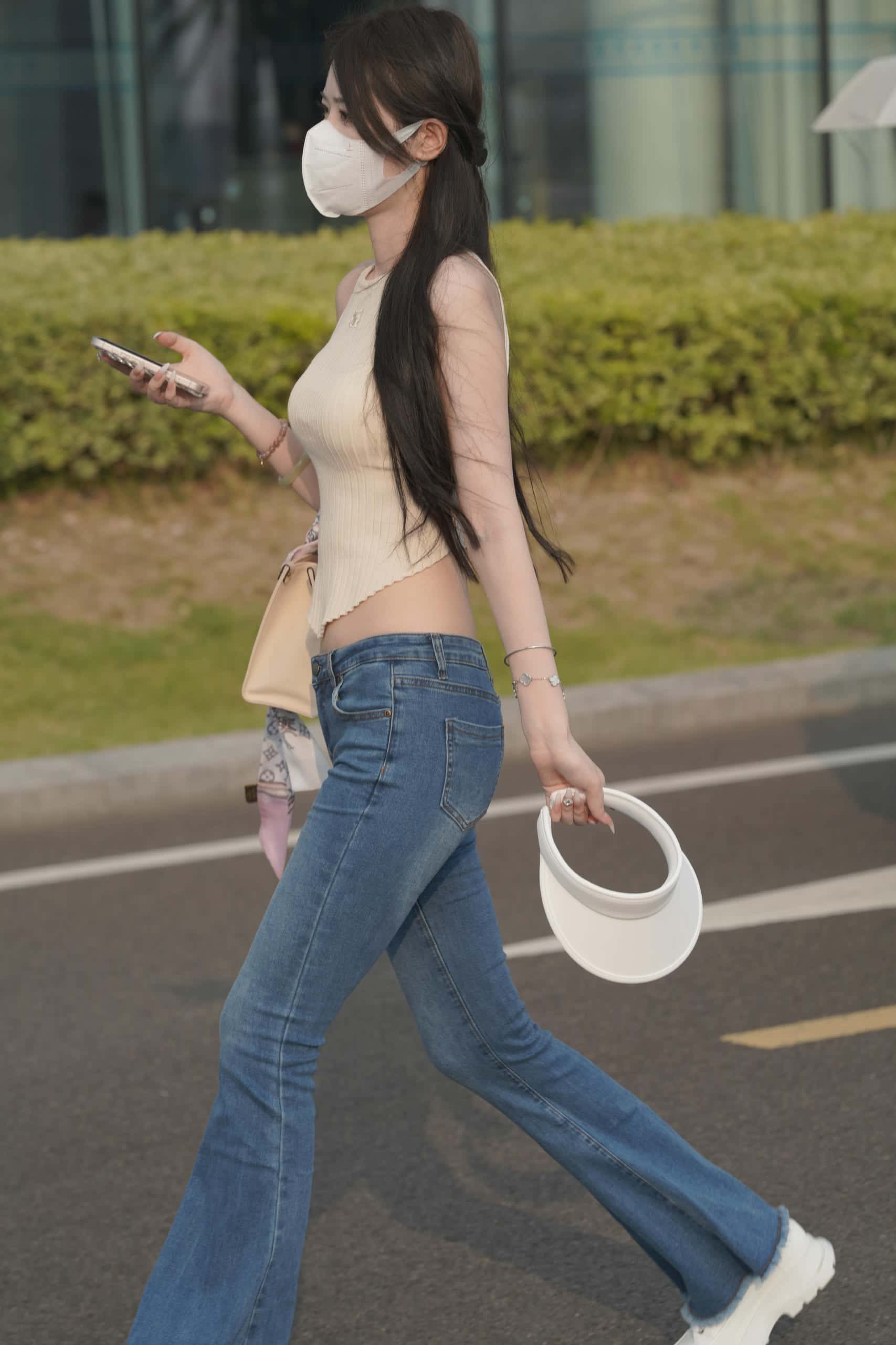 清纯喇叭牛仔裤女孩 【79P】J3591-小春日