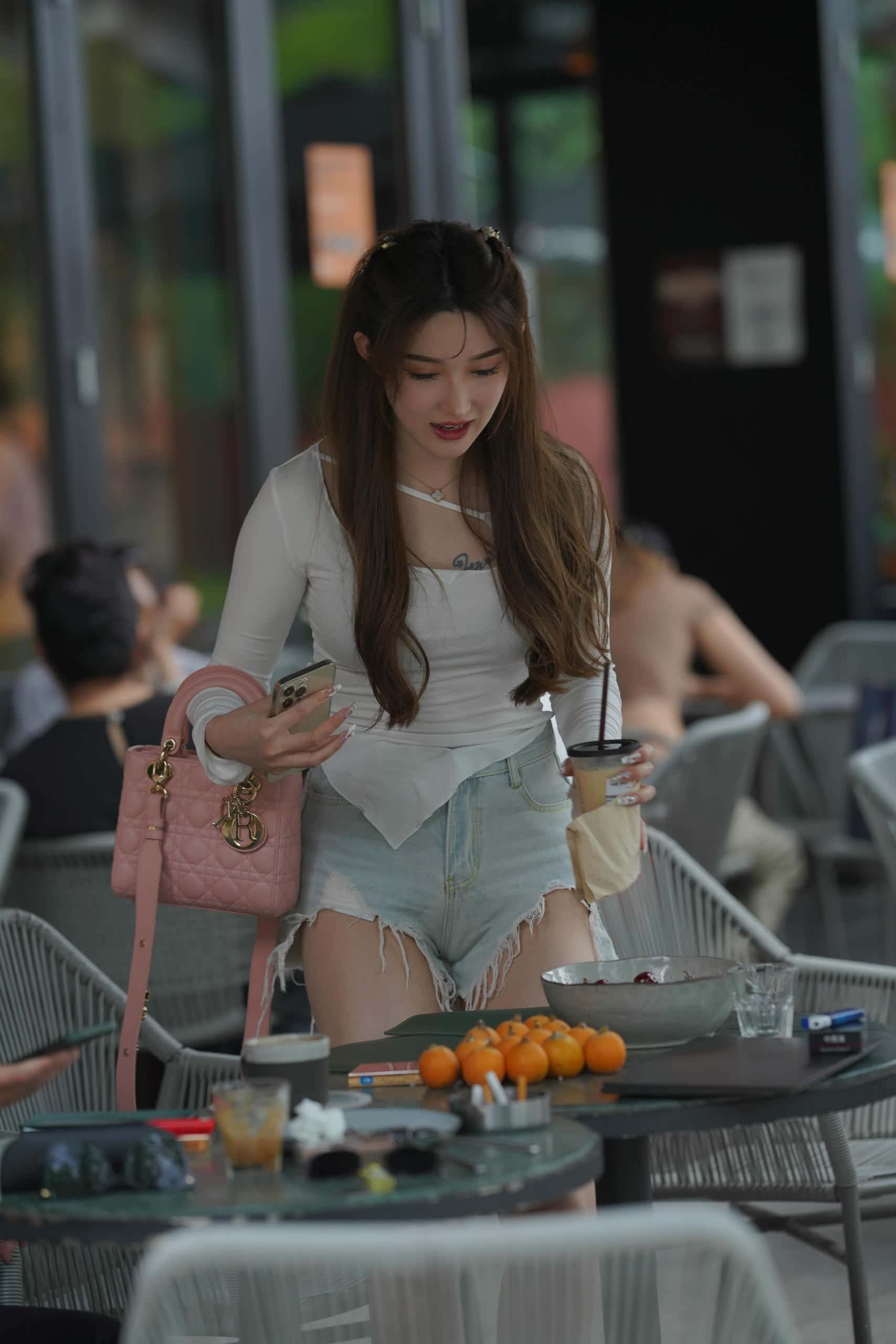 图片[5]-破洞牛仔短裤女孩【217P】J2994-破浪图库